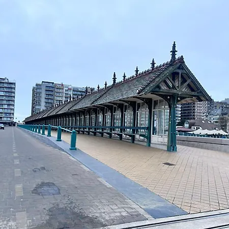 Zeedijk-blankenberge 아파트